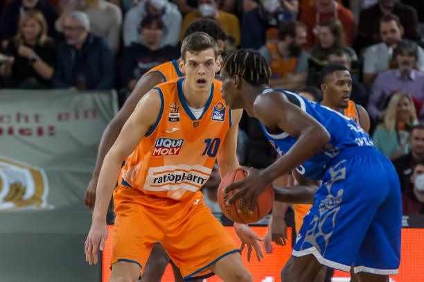 多0比3皇 多0比3皇